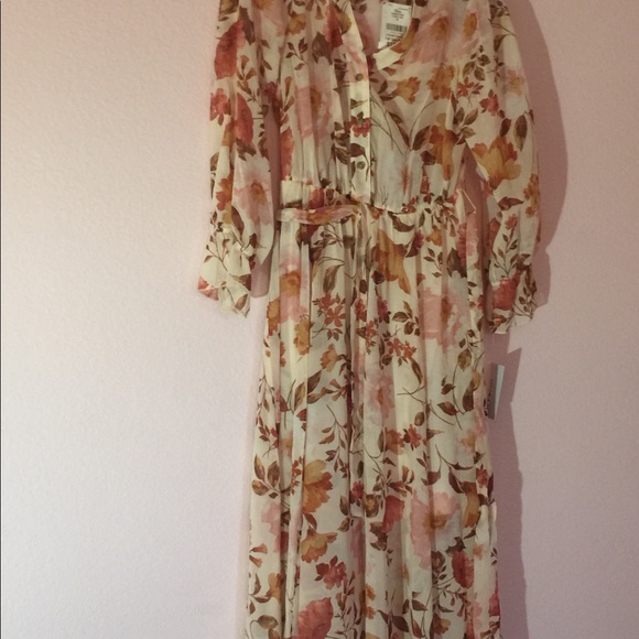 EN Focus Maxi Dress - Picture 5 of 6